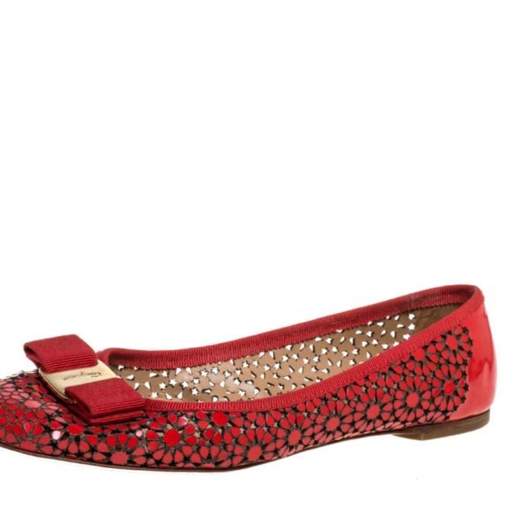 ⭐️SALVATORE FERRAGAMO Flats - Picture 7 of 11